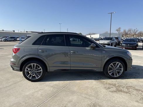 Certified 2025 Audi Q3 2.0T Premium w/ Convenience Package image 8