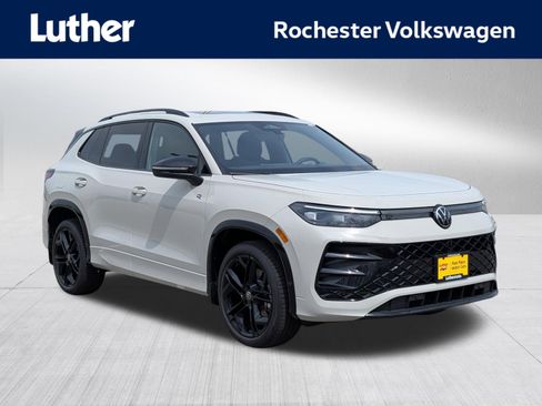 New 2026 Volkswagen Tiguan SE R-Line AWD/4WD image 1