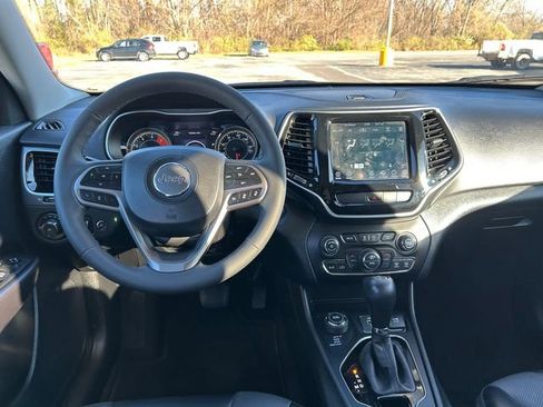 Used 2022 Jeep Cherokee Limited image 13