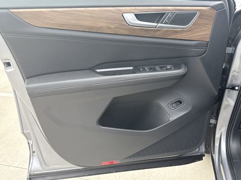 New 2026 Volkswagen Atlas SE FWD image 10
