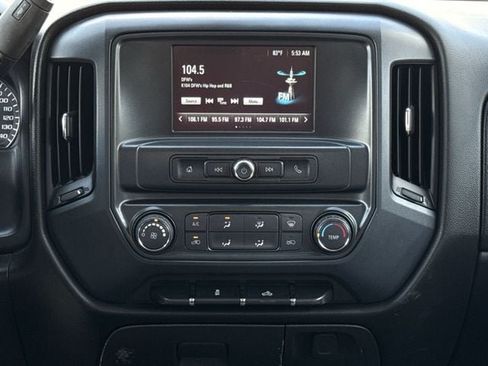Used 2018 Chevrolet Silverado 1500 W/T AWD/4WD image 15