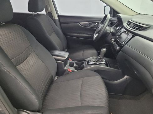 Used 2018 Nissan Rogue S FWD image 21
