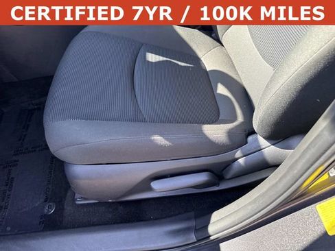 Used 2025 Toyota RAV4 LE AWD/4WD image 15