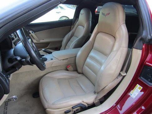 Used 2007 Chevrolet Corvette Coupe w/ Preferred Equipment Group image 11