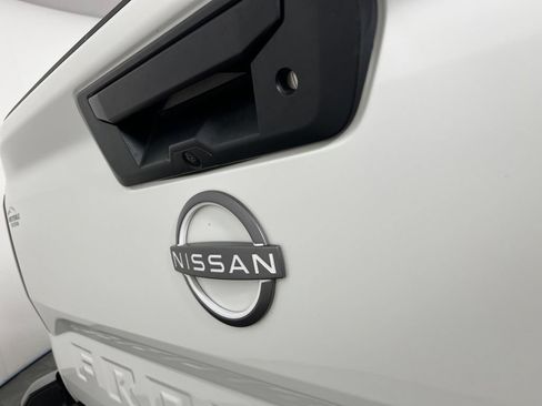 Used 2022 Nissan Frontier S AWD/4WD image 8