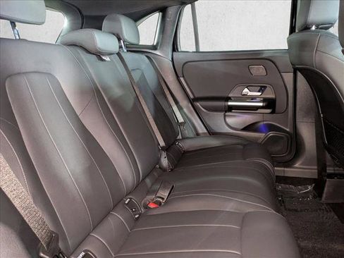 Certified 2024 Mercedes-Benz GLA 250 image 23