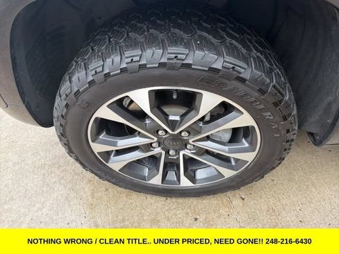Used 2022 Jeep Grand Cherokee L Overland w/ Luxury Tech Group IV AWD/4WD image 27