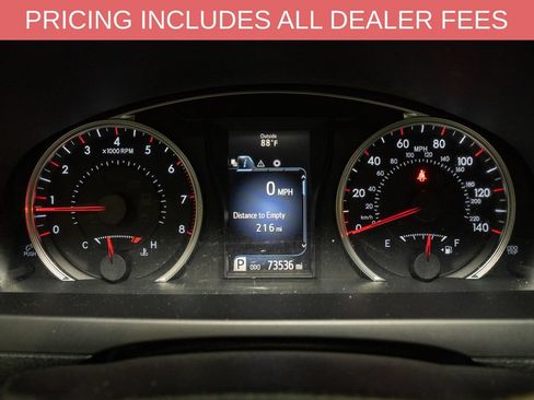 Used 2015 Toyota Camry SE FWD image 15