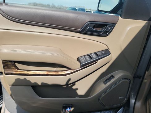 Used 2019 GMC Yukon XL SLT w/ Open Road Package image 13