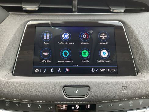 Used 2021 Cadillac XT4 Premium Luxury image 27