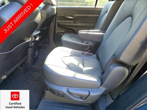 Certified 2024 Toyota Grand Highlander FWD image 24