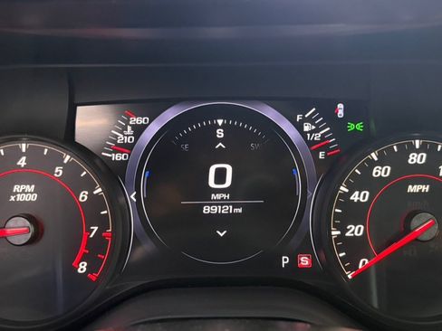 Used 2023 Chevrolet Camaro LT RWD image 21