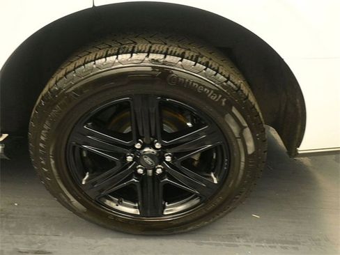 Certified 2021 Ford Expedition Limited image 9