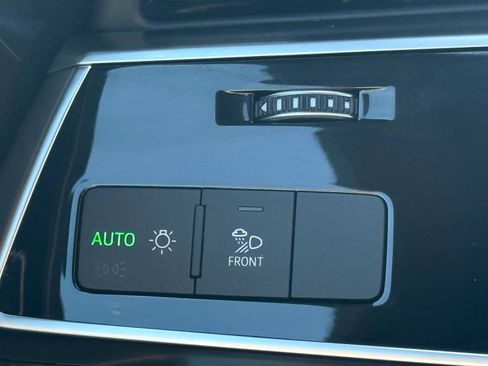 New 2025 Audi Q8 Premium Plus image 37