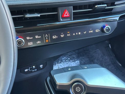 New 2025 Kia EV6 Light w/ Light LR Technology Package image 21