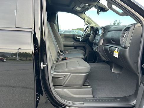 New 2026 Chevrolet Silverado 2500 Custom w/ Custom Value Package image 18