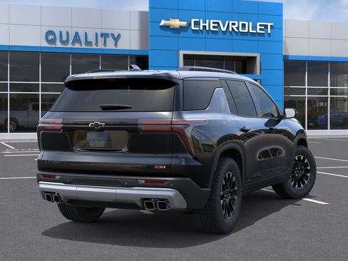 New 2026 Chevrolet Traverse Z71 w/ Driver Confidence Package AWD/4WD image 4