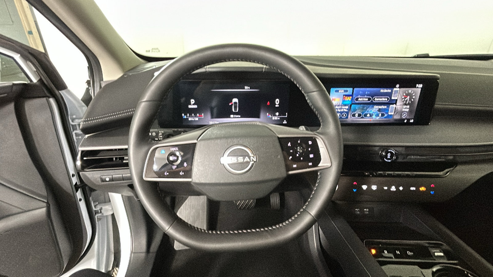 Used 2025 Nissan Murano SV FWD image 17