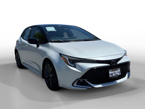 Used 2024 Toyota Corolla XSE FWD image 7
