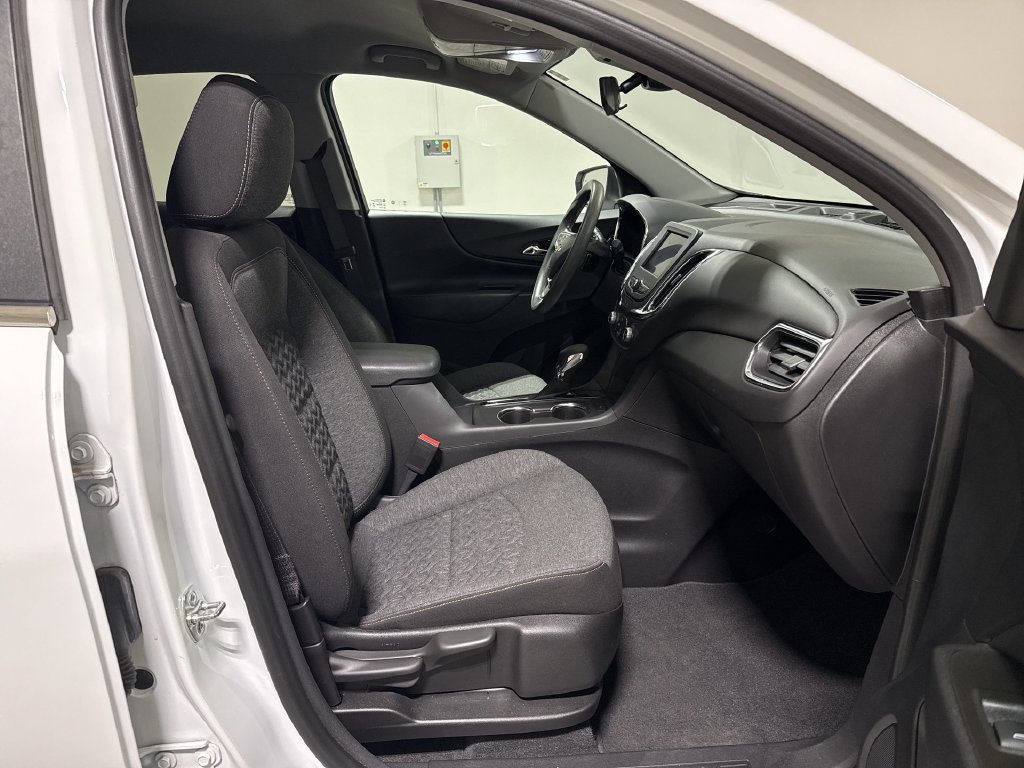 Used 2023 Chevrolet Equinox LT FWD image 21