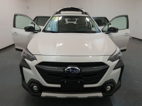 New 2025 Subaru Outback Limited image 31