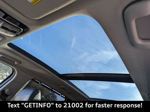 Used 2023 Hyundai Santa Fe SEL w/ Premium Package image 25