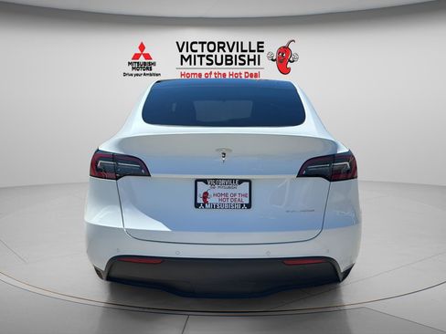 Used 2021 Tesla Model Y Long Range AWD/4WD image 8