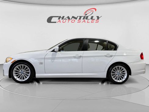 Used 2010 BMW 335i xDrive Sedan image 2
