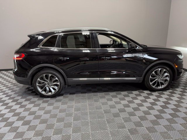 Used 2023 Lincoln Nautilus Reserve AWD/4WD image 7