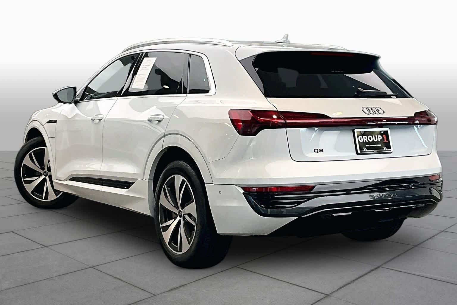Used 2024 Audi Q8 e-tron Premium Plus w/ Premium Plus Package AWD/4WD image 10