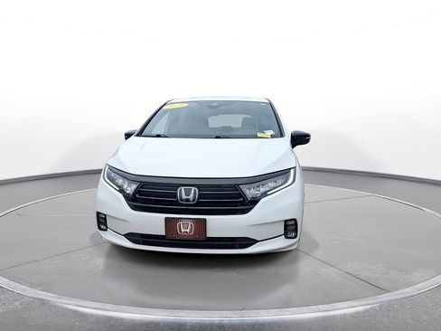 Used 2023 Honda Odyssey Sport image 3
