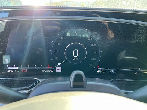 Used 2023 Cadillac Escalade Sport image 12