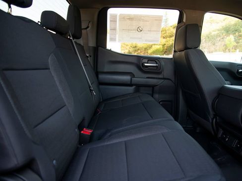 New 2026 Chevrolet Silverado 1500 Custom Trail Boss w/ LPO, Dark Essentials Package AWD/4WD image 17