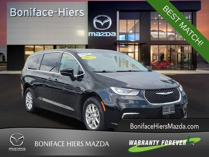 Used 2024 Chrysler Pacifica Touring-L