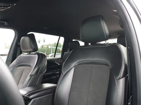 Used 2023 Jeep Grand Cherokee L Laredo AWD/4WD image 21