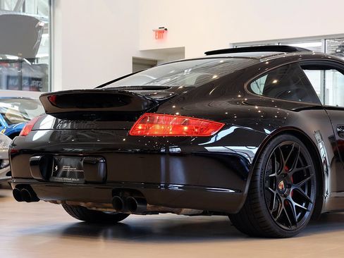 Used 2005 Porsche 911 Carrera S RWD image 42