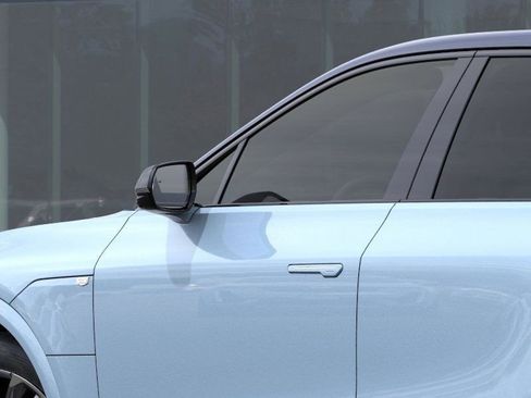 New 2026 Cadillac Lyriq V image 13