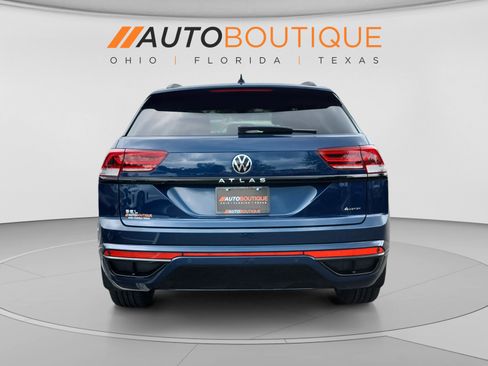 Used 2023 Volkswagen Atlas Cross Sport SEL R-Line AWD/4WD image 4
