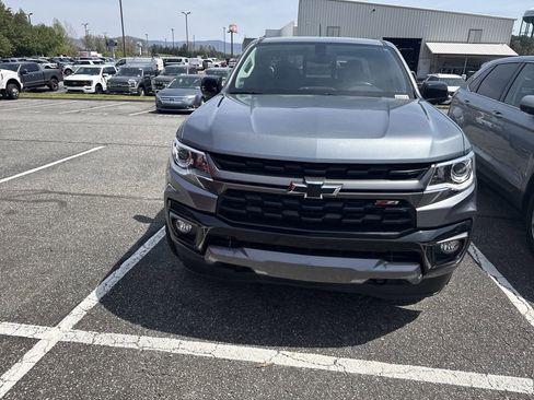 Used 2022 Chevrolet Colorado Z71 image 4