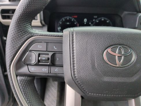 Used 2024 Toyota Tacoma TRD Off-Road image 18