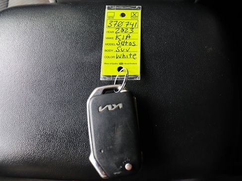 Used 2023 Kia Seltos LX AWD/4WD image 58