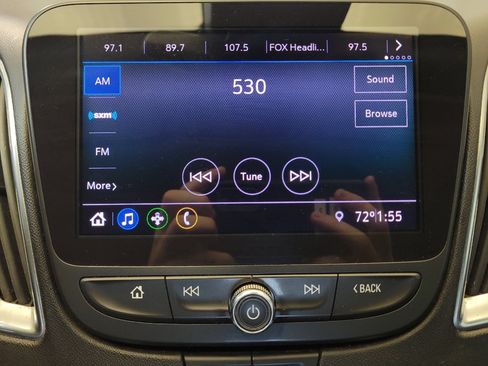 Used 2020 Chevrolet Malibu LT FWD image 25
