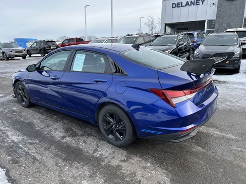 Used 2021 Hyundai Elantra SEL w/ Convenience Package image 23