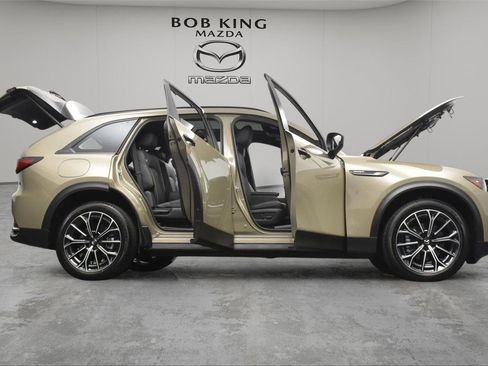 New 2025 MAZDA CX-70 Plug-In Hybrid w/ Premium Plus image 21