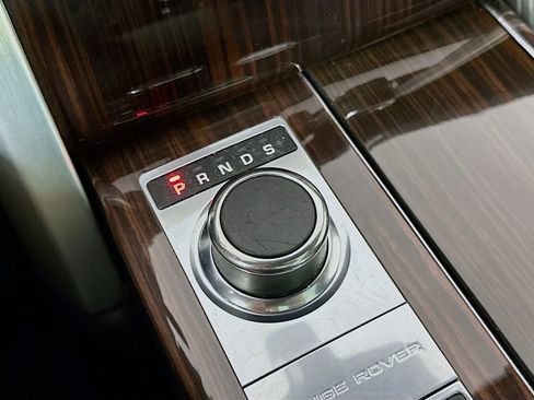 Used 2014 Land Rover Range Rover Supercharged image 18