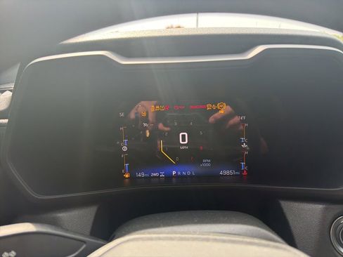 Used 2023 Chevrolet Colorado Trail Boss w/ Advanced Trailering Package AWD/4WD image 6