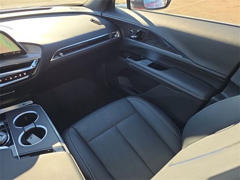 Certified 2024 Cadillac Lyriq Luxury w/ LPO, Floor Liner Package image 26