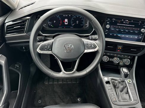 Used 2022 Volkswagen Jetta SEL FWD image 14