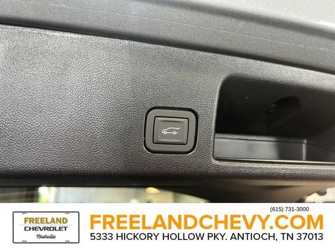 New 2025 Chevrolet Equinox EV LT w/ Convenience Package II image 8