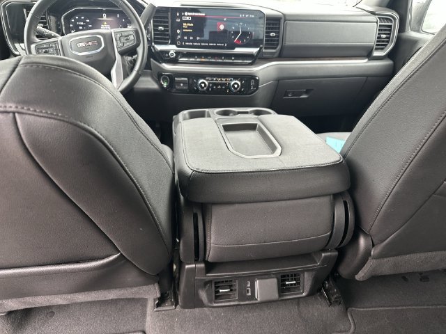 Used 2025 GMC Sierra 1500 SLT AWD/4WD image 31